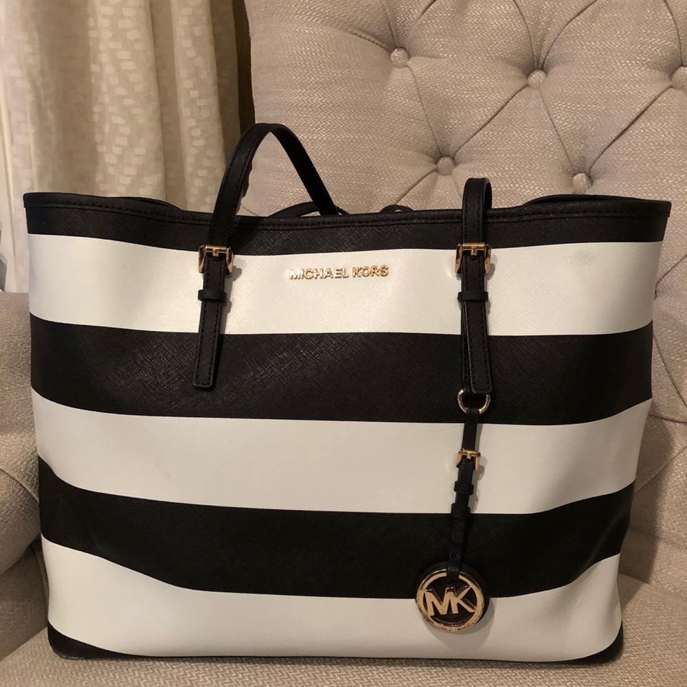 Micheal kors totes